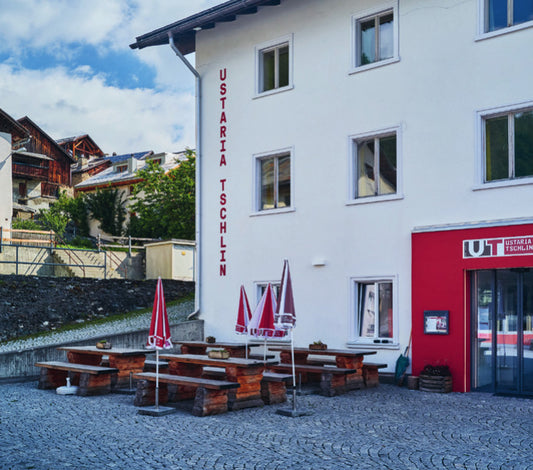 Ustaria Tschlin